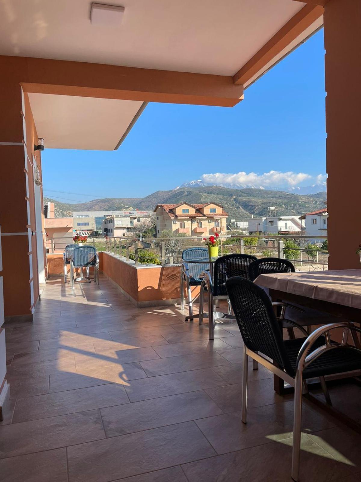 Harmony Villa Berat Exteriör bild