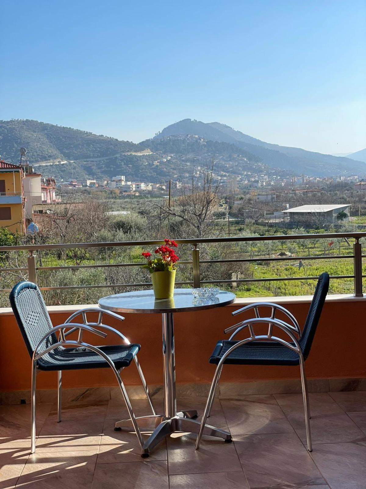 Harmony Villa Berat Exteriör bild