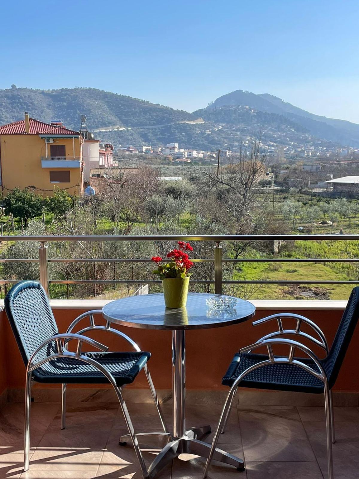 Harmony Villa Berat Exteriör bild